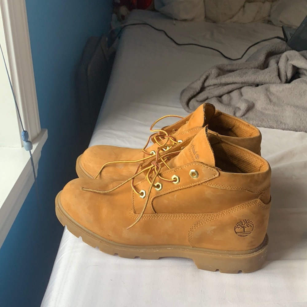 Timberlands, Low.
